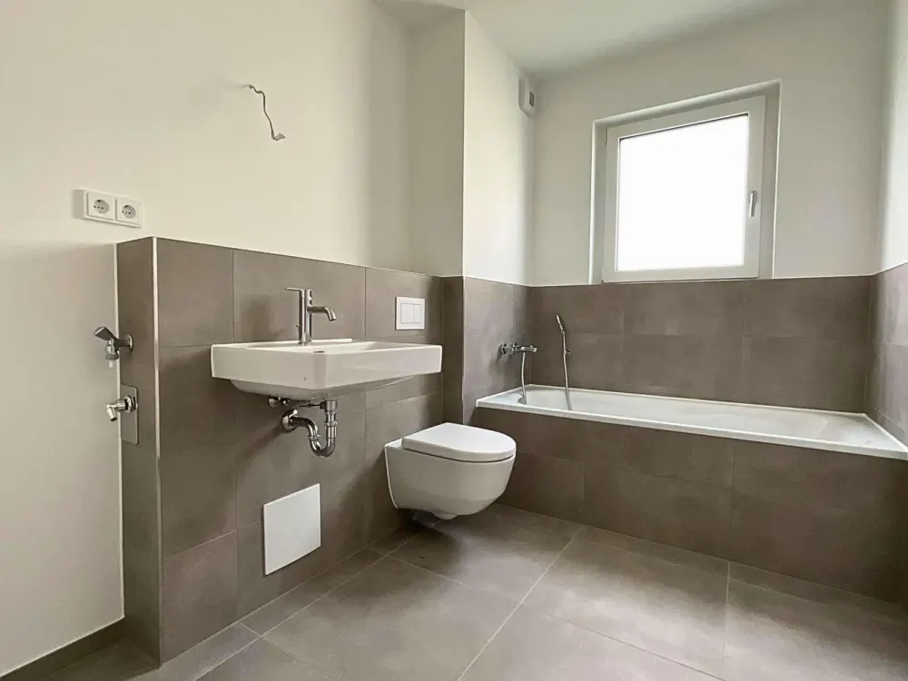 Neu & modern: 3-Zimmer-Wohnung mit Balkon