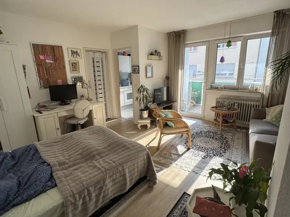 1-Zimmer-Wohnung + Balkon & Garage, Hirschstr. Karlsruhe, Zentral + ruhig, 34qm