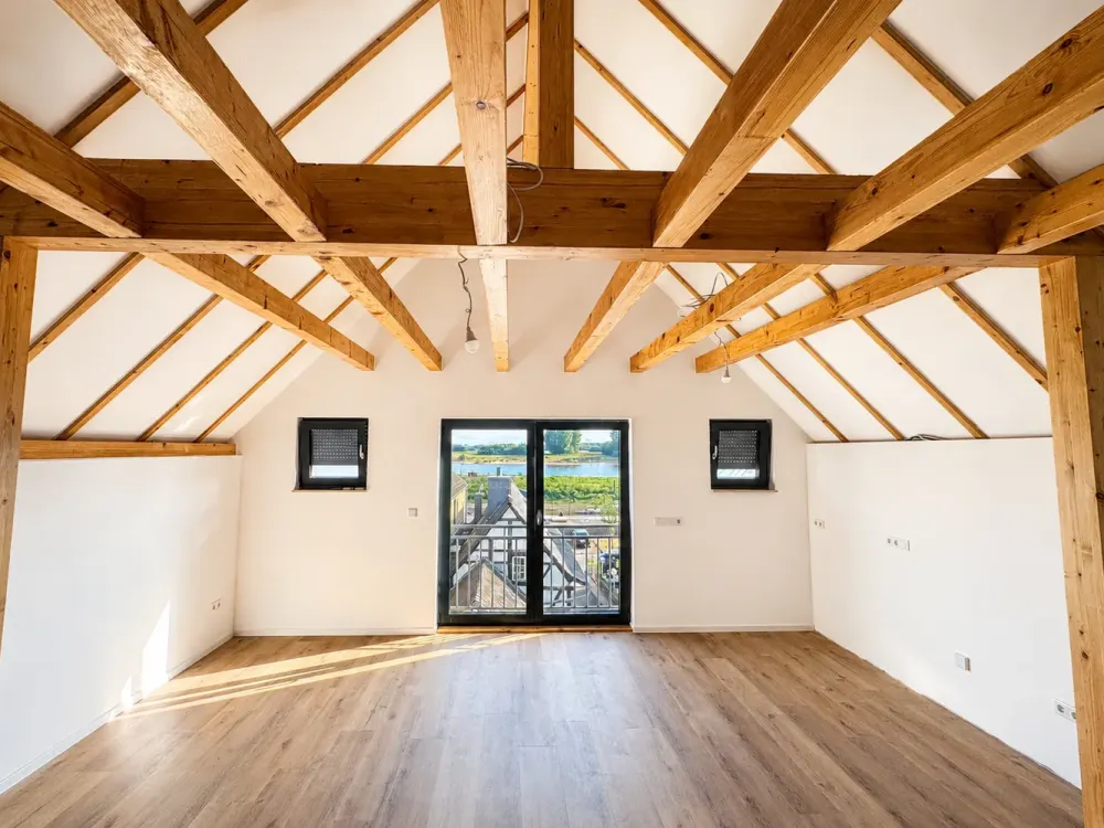 Lichtdurchflutetes Loft mit Rheinblick - Hitdorf! Erstbezug nach Modernisierung.