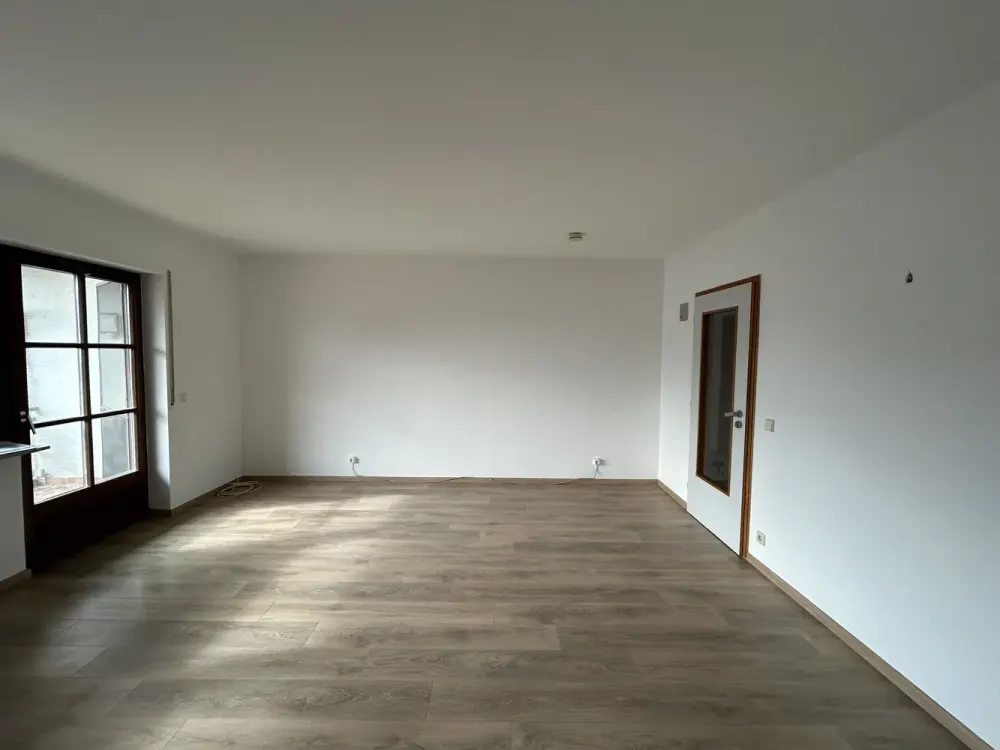 Großzügige 3,5 Zimmer Wohnung mit 2 Balkonen