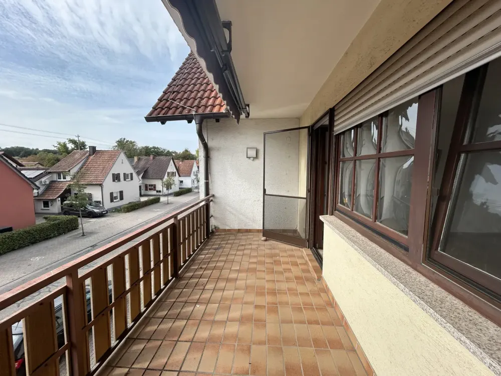 Großzügige 3,5 Zimmer Wohnung mit 2 Balkonen