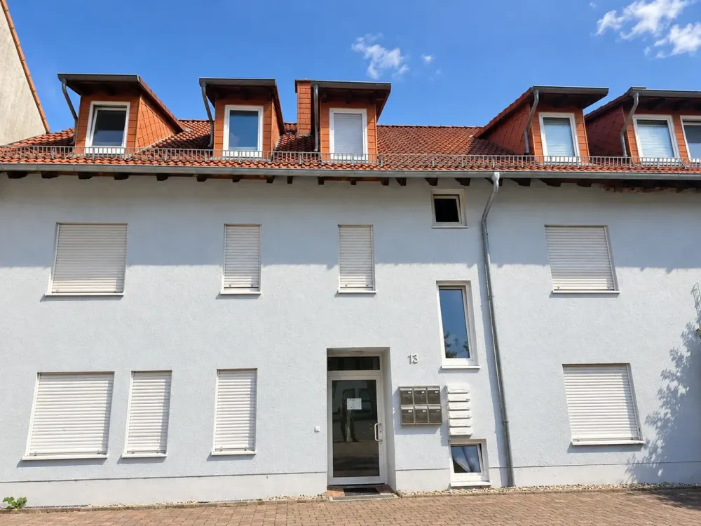 2 Zimmer Dachgeschosswohnung mit Balkon und Stellplatz in Rheinzabern