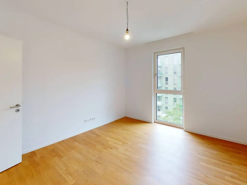 Exklusive 3,5-Zimmer-Wohnung mit 3 BALKONEN, 2 BÄDERN und EBK im Neubauquartier 'Ferdinand's Garden'