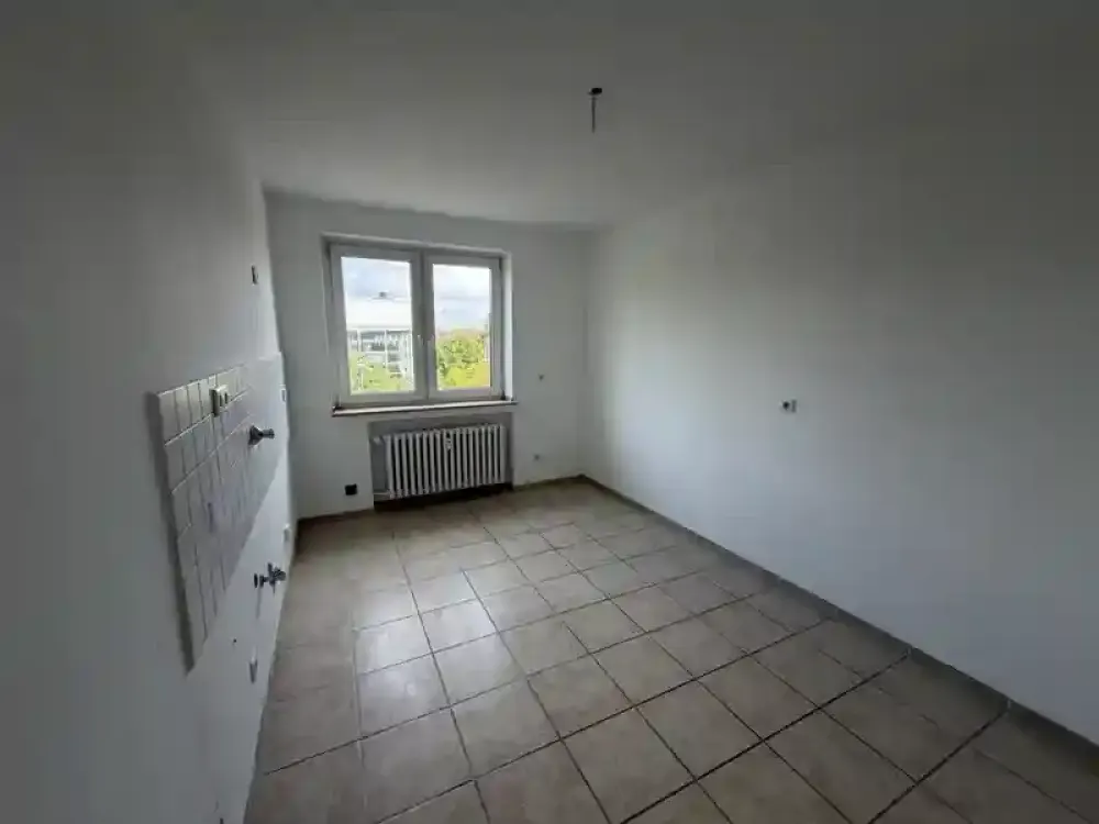 Erstbezug nach Modernisierung: 2-Zimmer-Wohnung mit Balkon, neuem Bad & neuer Heizungsanlage!