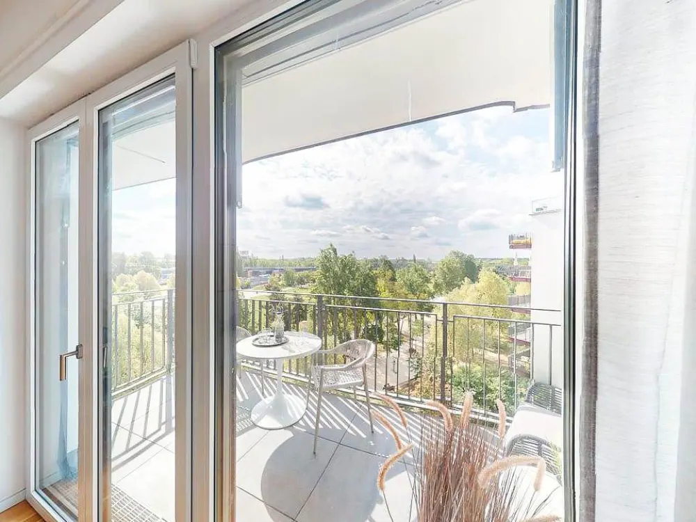 Perfect for Couples - Attractive 2-Room Apartment with Fitted Kitchen