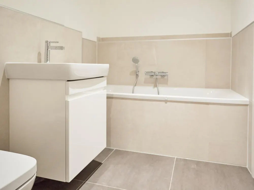 Perfect for Couples - Attractive 2-Room Apartment with Fitted Kitchen