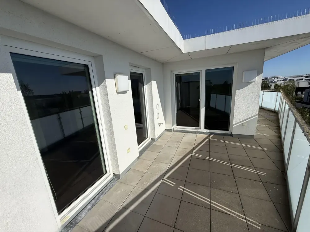 Penthouse am Riedberg mit großer Dachterrasse & Skylineblick - Klimaanlage, EBK & 2 TG-Plätze