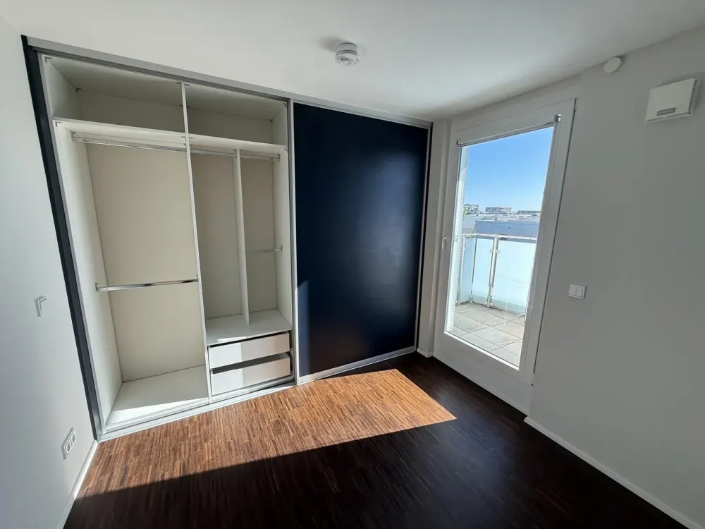 Penthouse am Riedberg mit großer Dachterrasse & Skylineblick - Klimaanlage, EBK & 2 TG-Plätze
