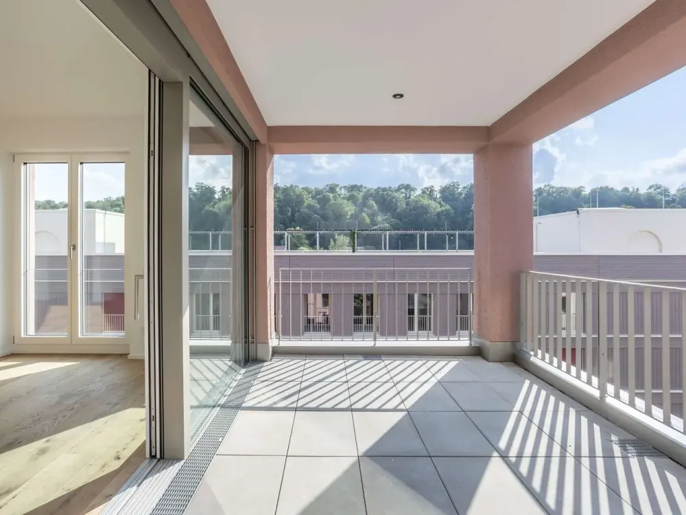 Space for the Whole Family - 4-Room Apartment with Loggia