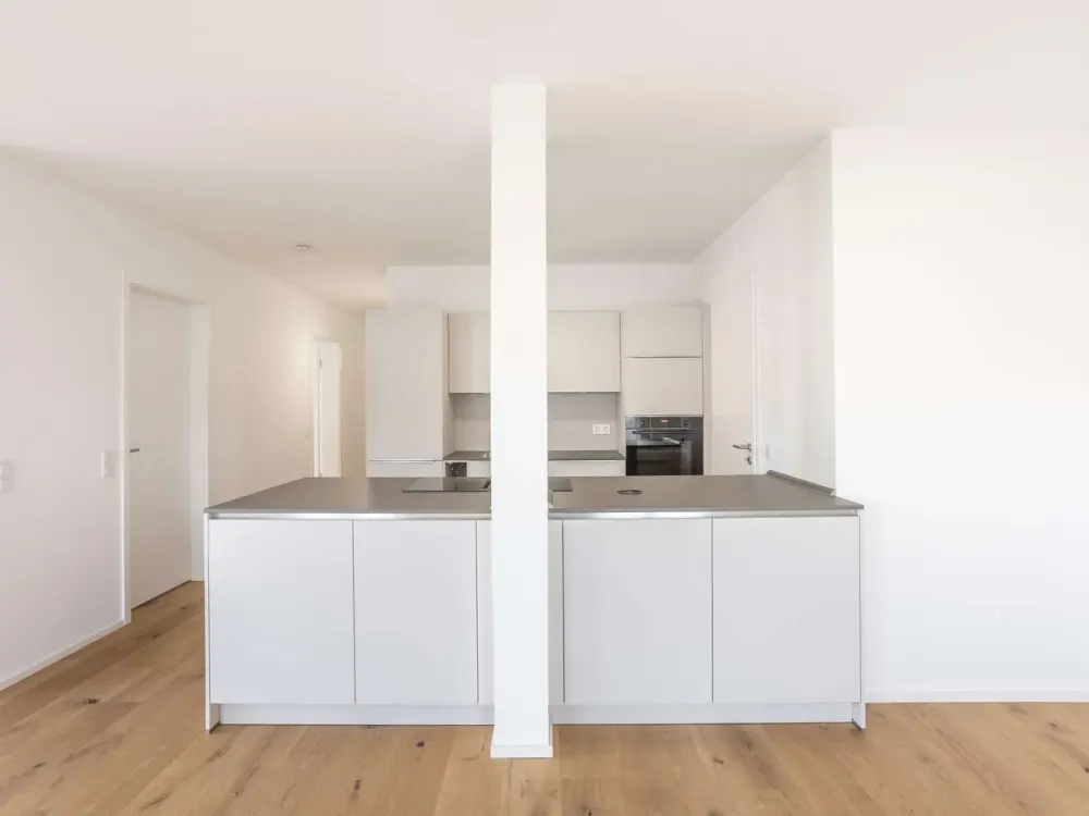 Space for the Whole Family - 4-Room Apartment with Loggia