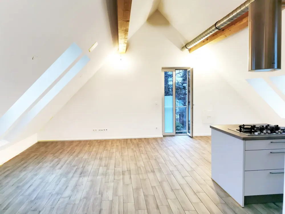 DG-Wohnung mit 2,5 Zimmer und Dachterrasse in München-Obermenzing