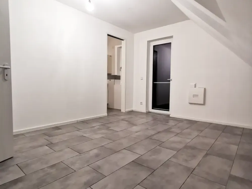 DG-Wohnung mit 2,5 Zimmer und Dachterrasse in München-Obermenzing