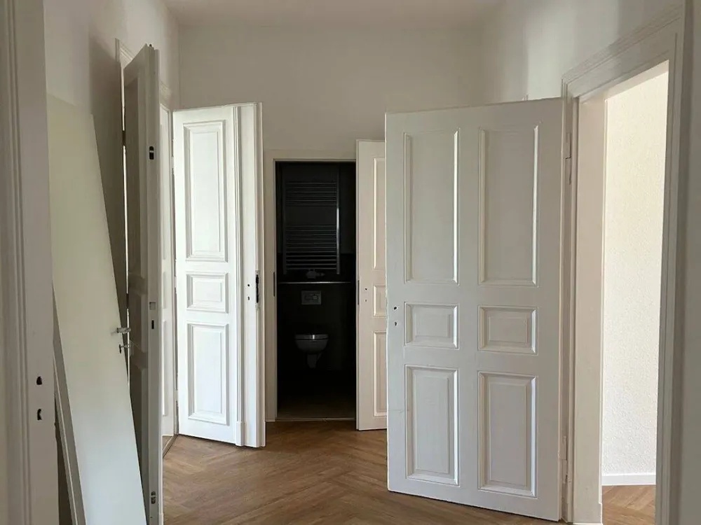 charmante, frisch renovierte Altbauwohnung | 4 Zimmer | Balkon I EBK