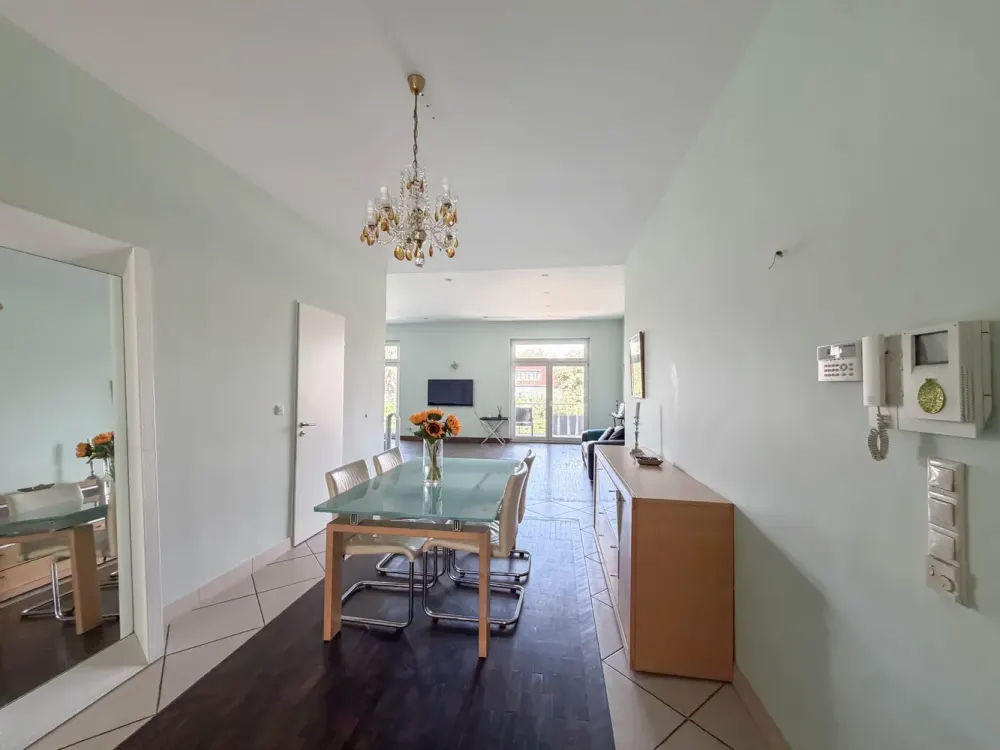Altbaucharme in der Belle Étage, großzügige 137 m² in Düsseldorf-Benrath