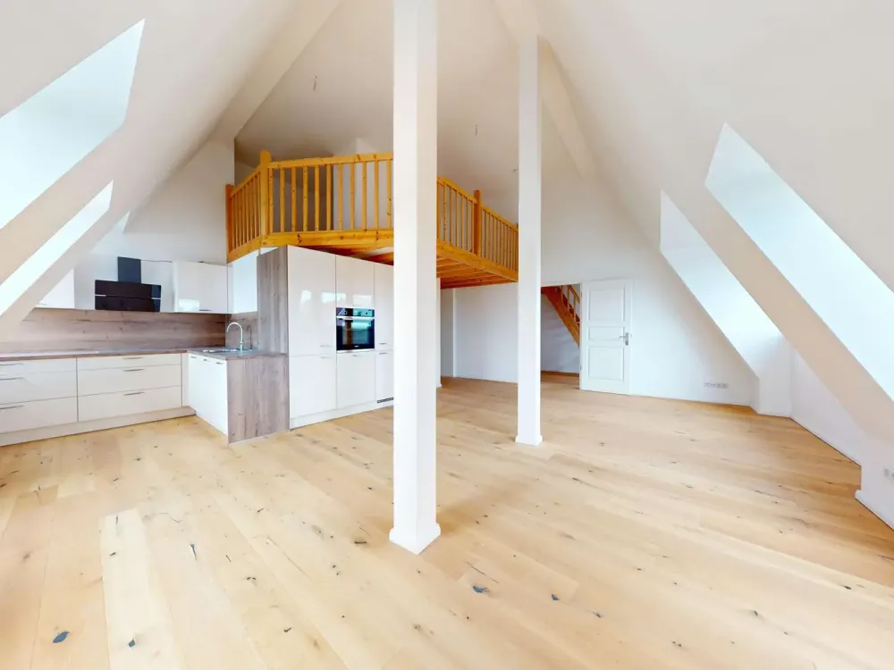 Exklusive Dachgeschosswohnung mit Loft-Feeling