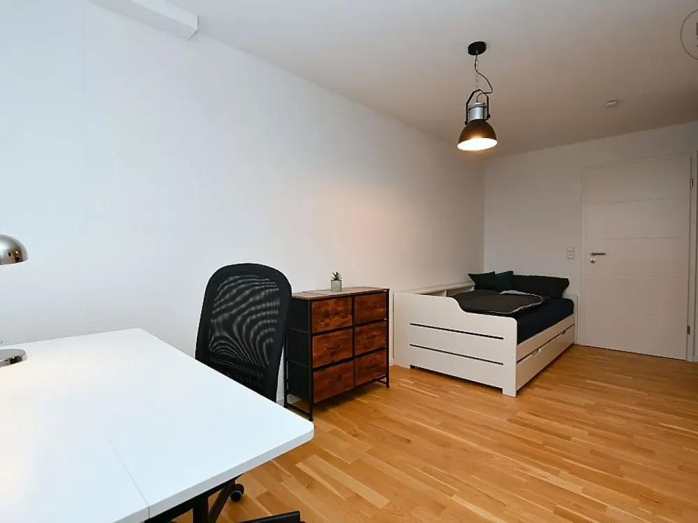 Erstbezug: Modern möblierte Wohnung mit Dachterrasse und TG in Böblingen