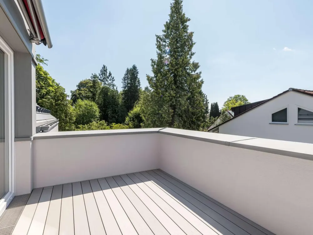 Zum Erstbezug: 3-Zimmer-Wohnung mit Dachterrasse in ruhiger Lage