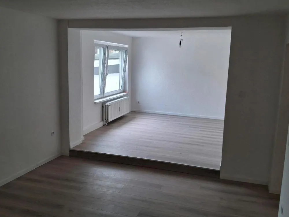 Kernsanierte 3-Zimmer Wohnung zu vermieten
