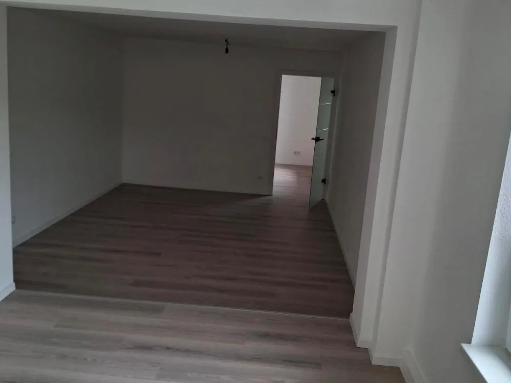 Kernsanierte 3-Zimmer Wohnung zu vermieten