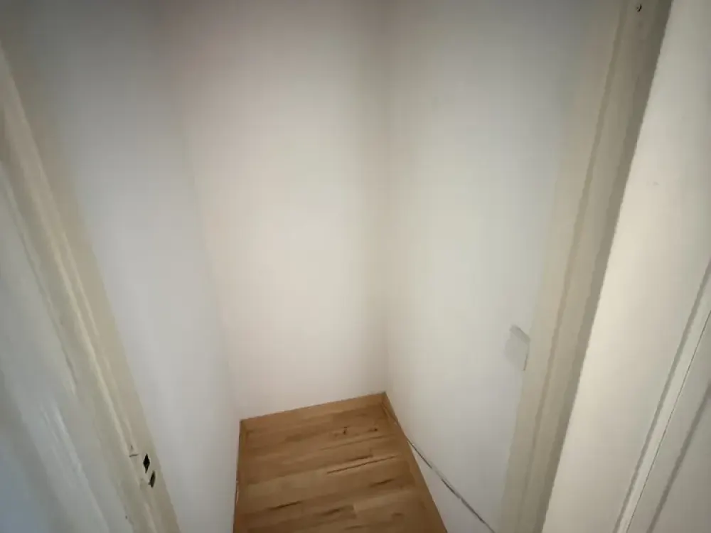 Absolut ruhige, WG-geeignete Wohnung mit Südbalkon, Studierende bevorzugt