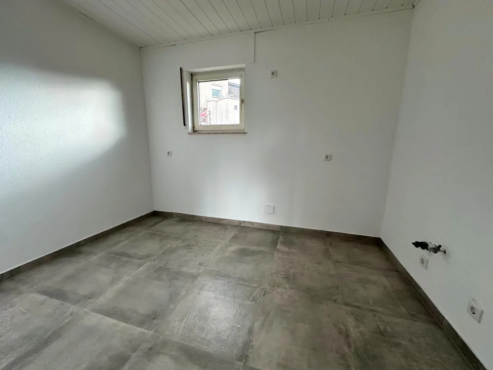 Wohnen auf 2 Ebenen! Renovierte 4-Zi-Whg in Witten-City