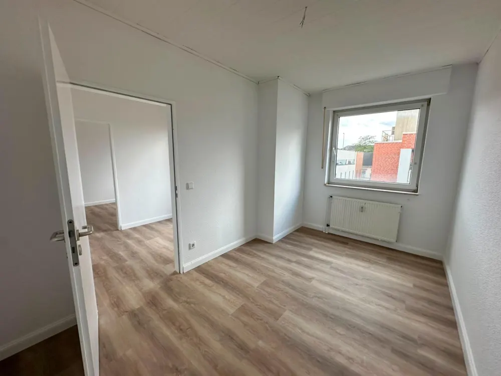 Wohnen auf 2 Ebenen! Renovierte 4-Zi-Whg in Witten-City