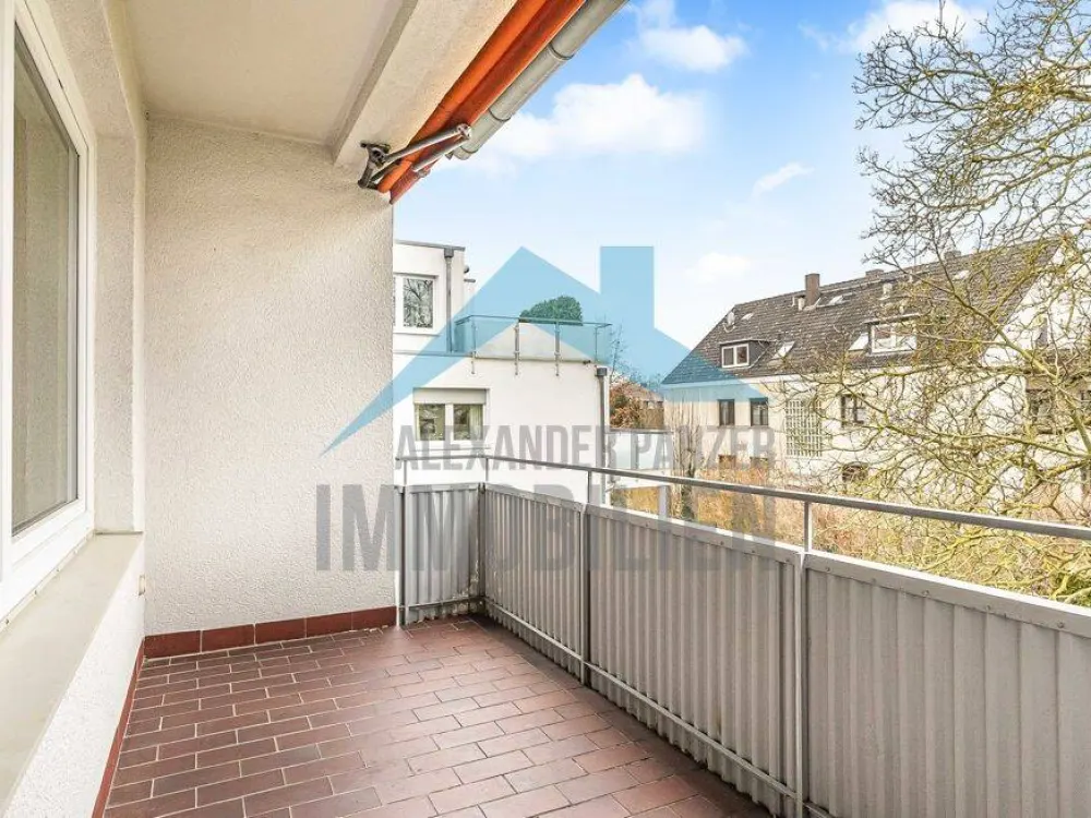 Erstbezug nach Renovierung - 3 ZKB-Wohnung mit Balkon in zentraler Lage von Kassel-Harleshausen!