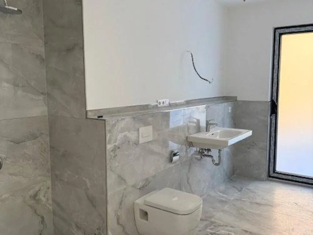 Erstbezug | Penthouse mit 2 Balkonen & Feldblick - Neubau Hannove