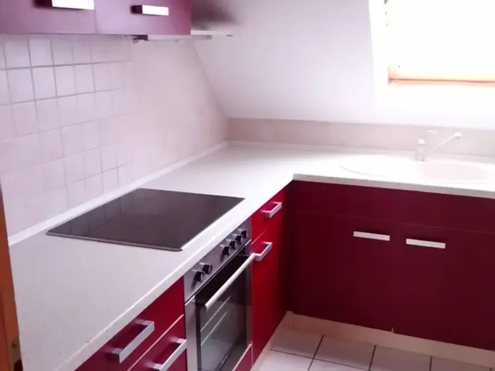 Geschmackvolle Wohnung mit vier Zimmern sowie Balkon und Einbauküche in Roggentin