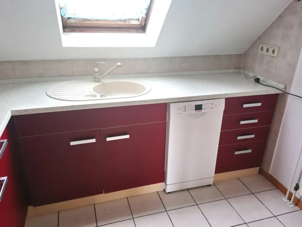 Geschmackvolle Wohnung mit vier Zimmern sowie Balkon und Einbauküche in Roggentin