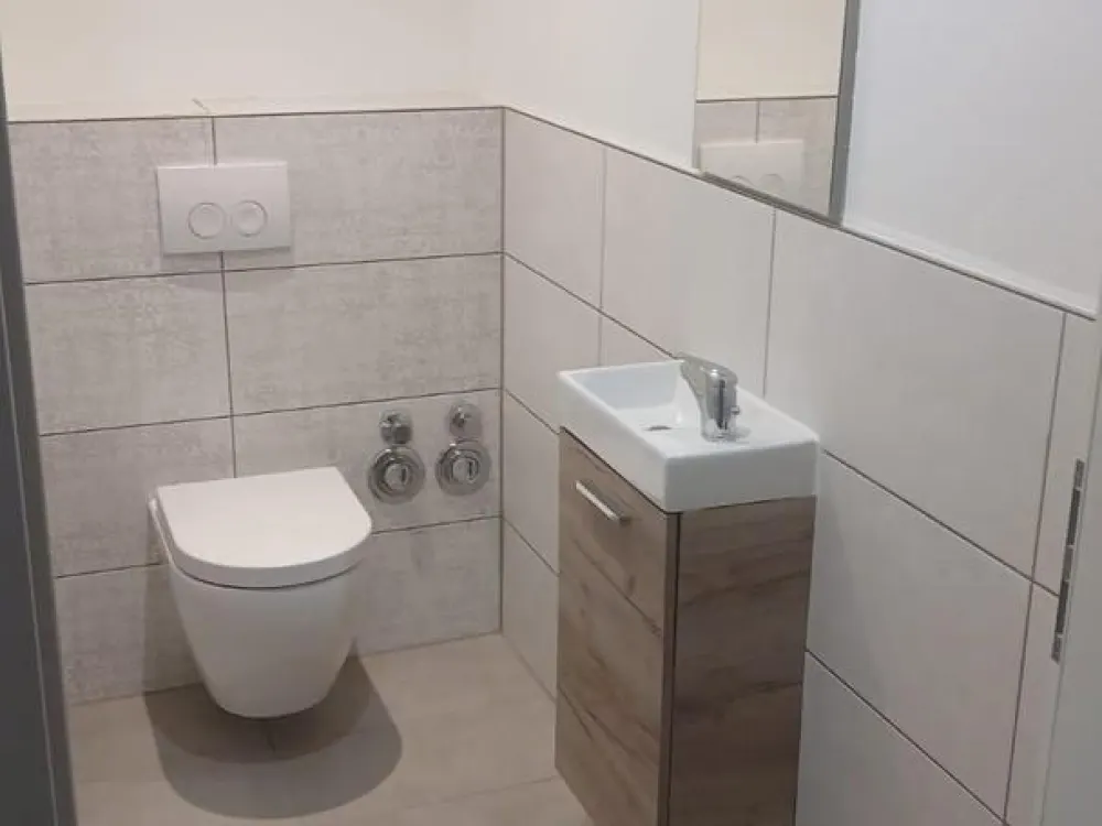 Schöne Erdgeschoss Wohnung, frisch saniert