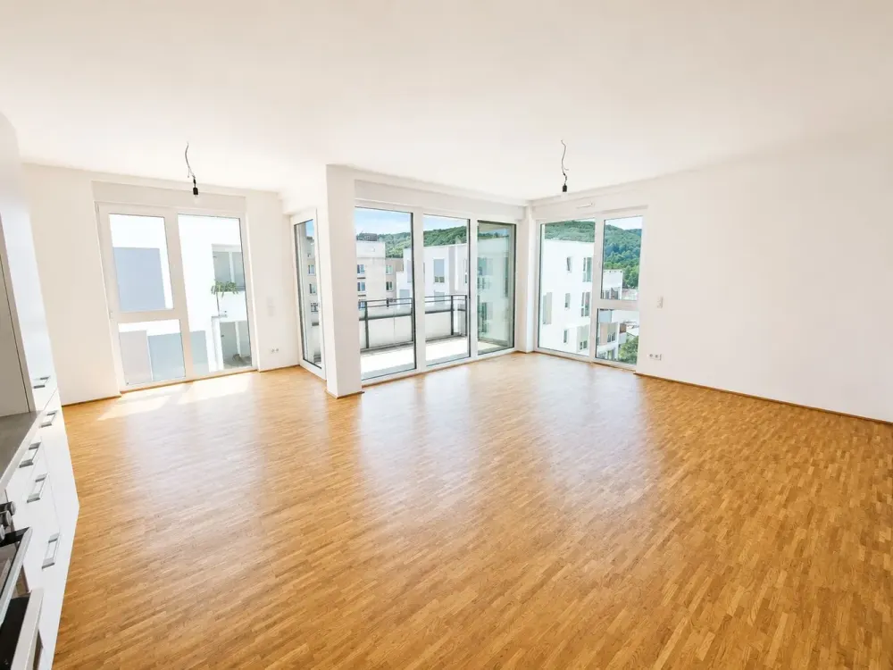 Attraktive 4-Zimmerwohnung mit Balkon und EBK