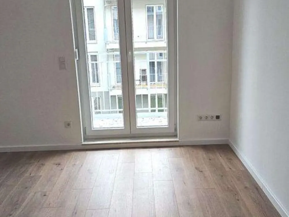++++TRAUMWOHNUNG+3 RAUM MIT BALKON+BAD M. BADEWANNE+FBH+LIFT++UVM.+++