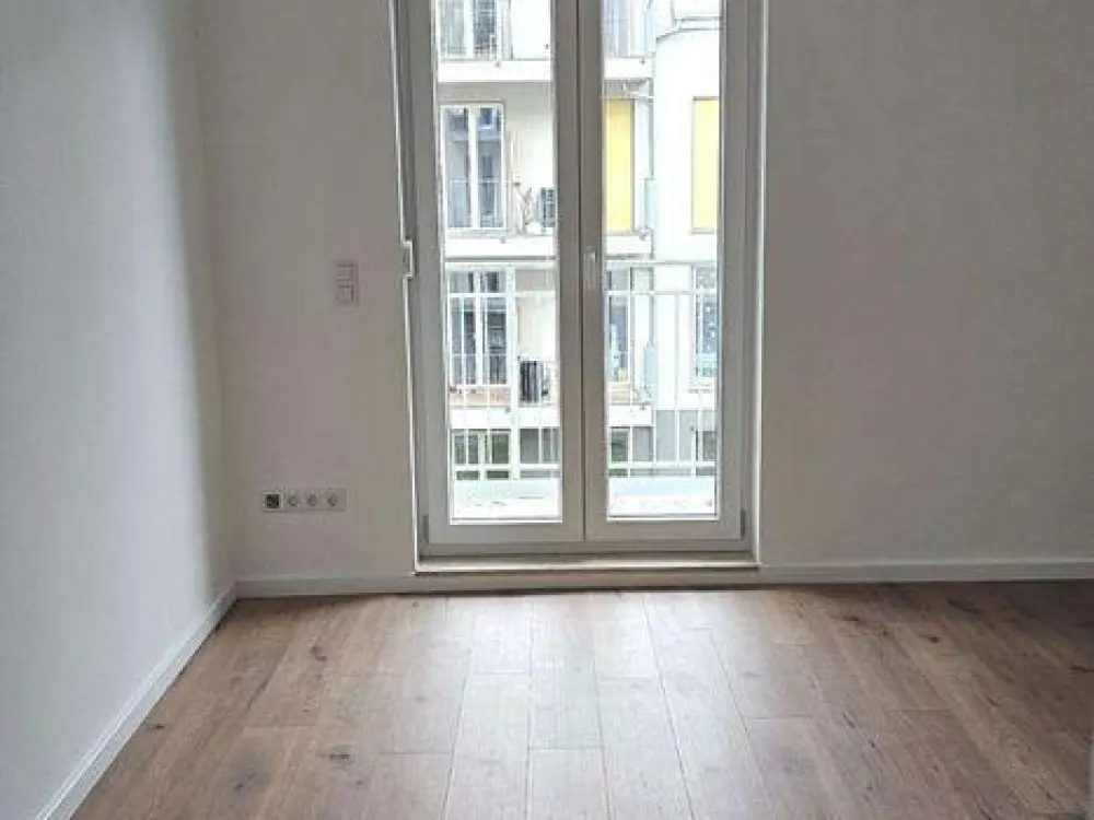++++TRAUMWOHNUNG+3 RAUM MIT BALKON+BAD M. BADEWANNE+FBH+LIFT++UVM.+++