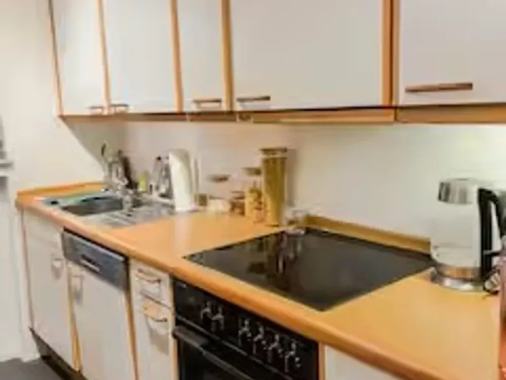 2-Zimmer-Wohnung mit Balkon in Köln-Weidenpesch