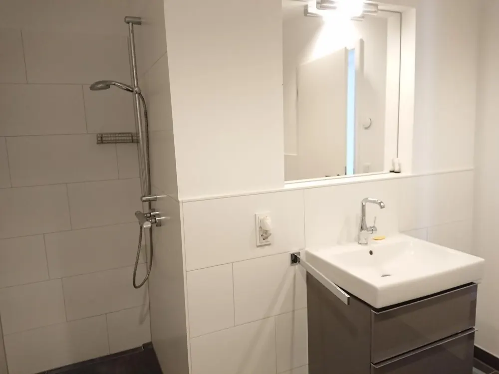 2-Zimmer-Neubauwohnung mit gehobenem Standard und 2 Balkonen