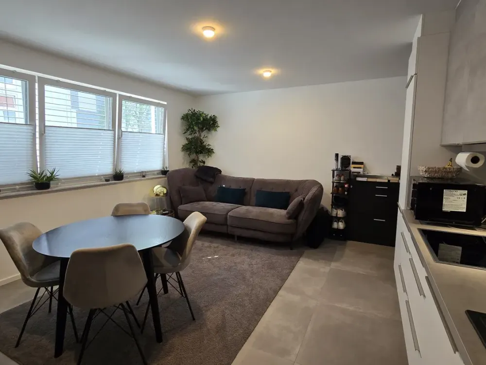 Stilvoll möbilierte 2-Zimmer-Wohnung zentrumsnah