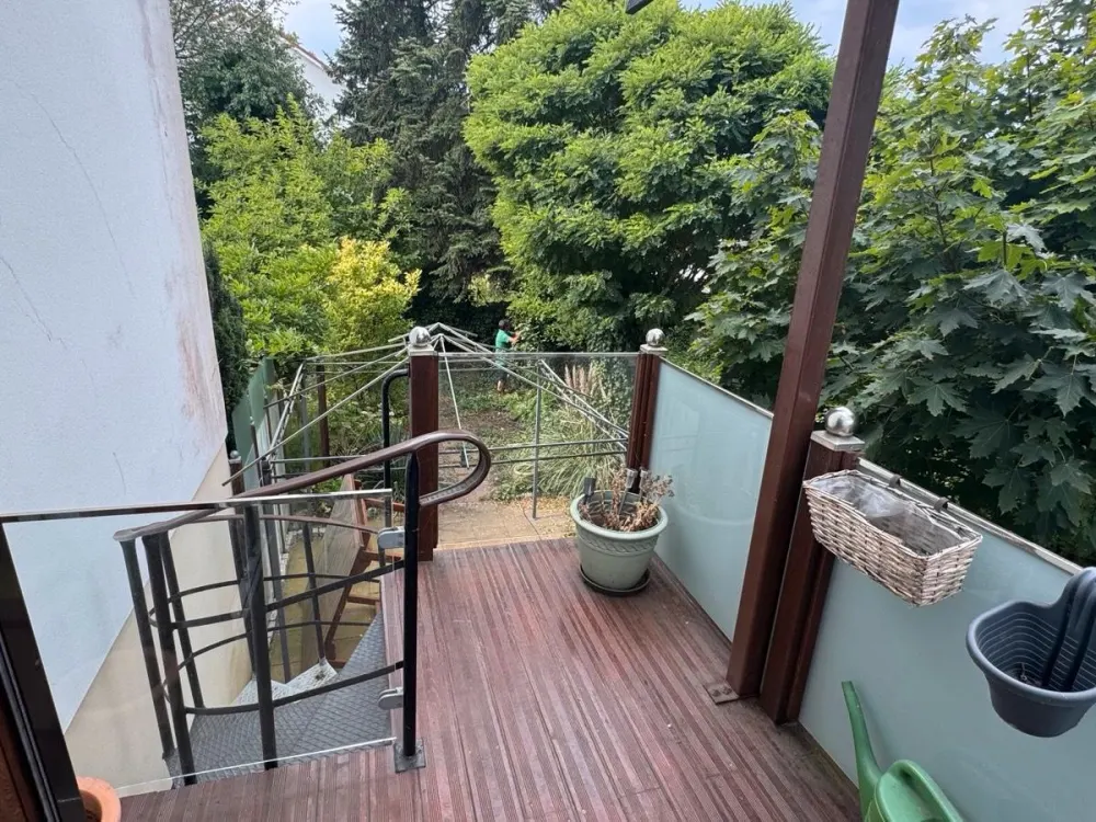 شقة للإيجار 850€ إيجار بارد