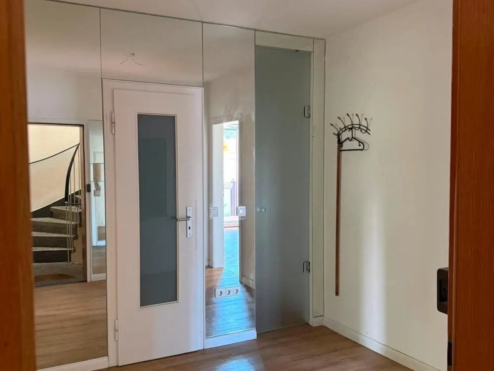 شقة للإيجار 850€ إيجار بارد