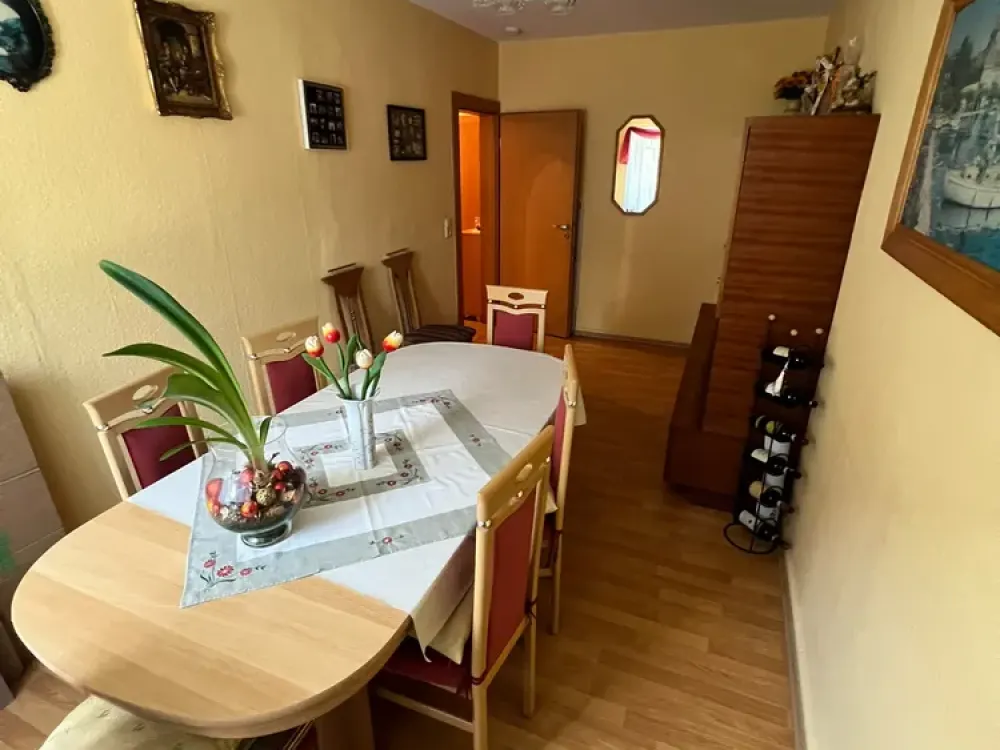 3-Zimmer-Wohnung im Erdgeschoss mit Balkon