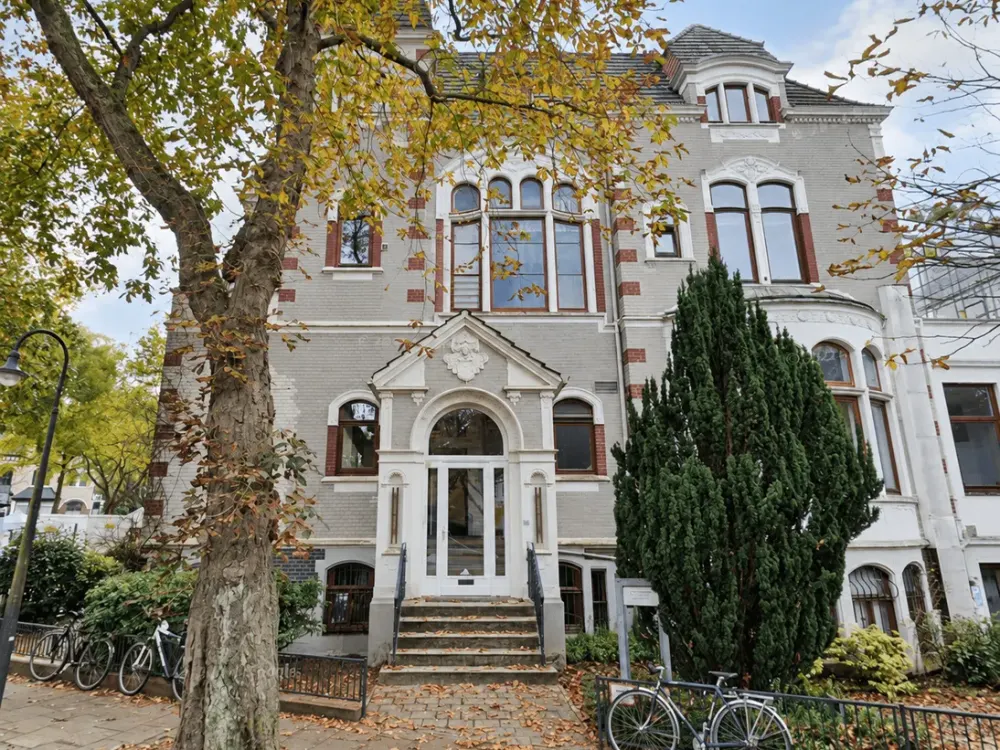 Möblierter Altbau am Bürgerpark, Kaminofen, Parkett Einbauküche in Schwachhause