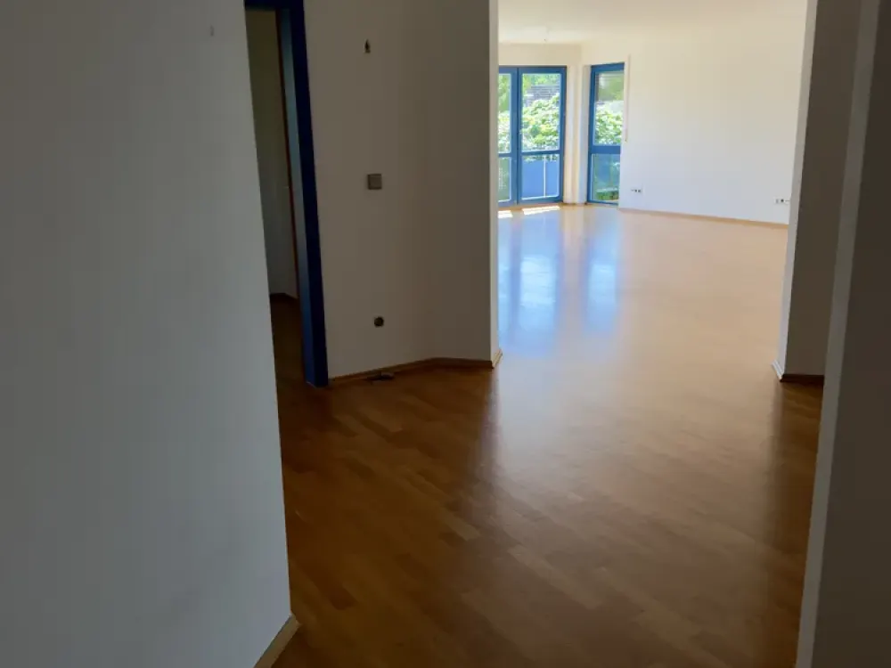 Hochwertige 4-Zimmer-Wohnung in Hattersheim, hell und großzügig