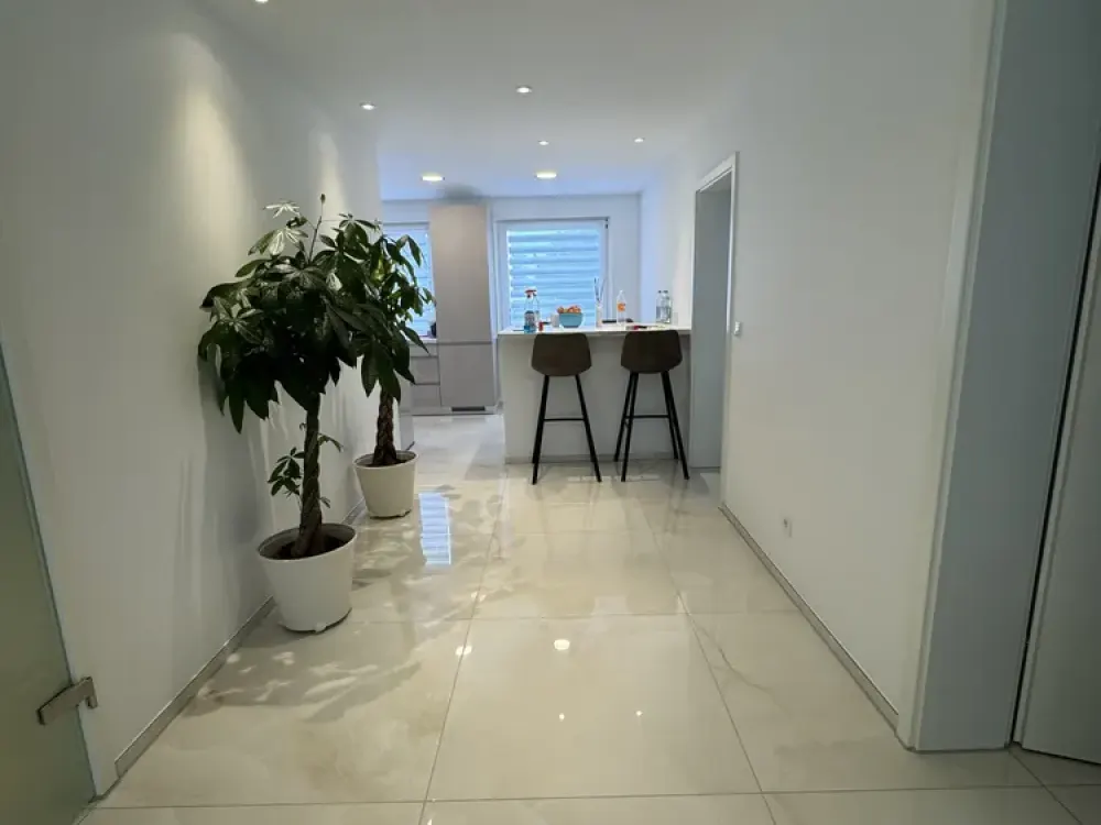 3- Zimmer Luxus Wohnung