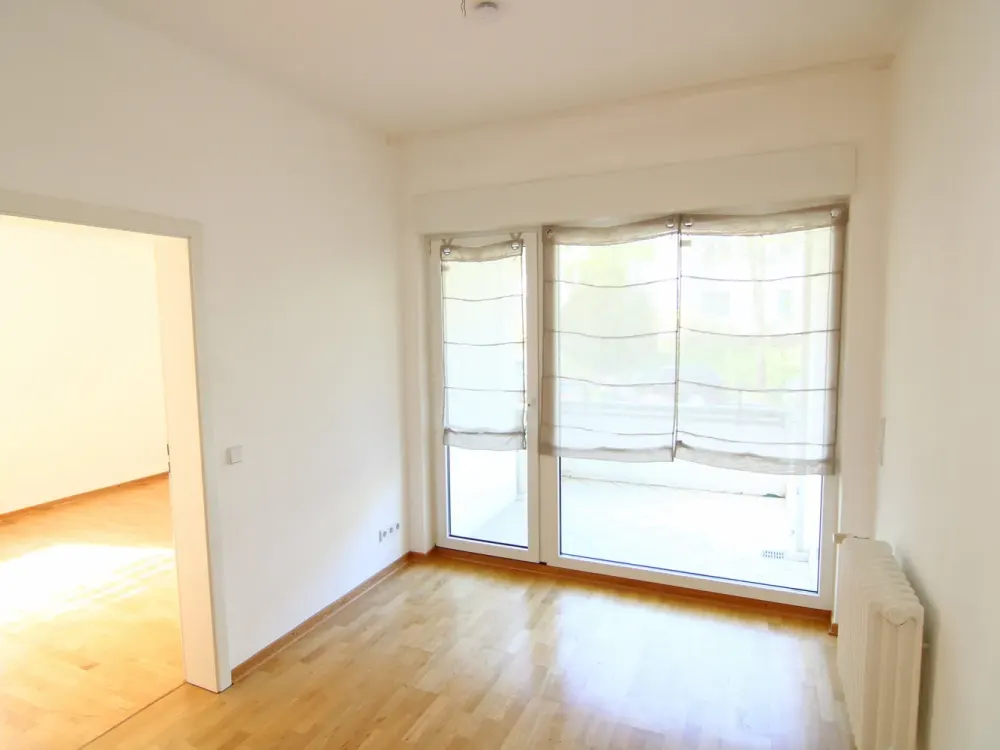 Maisonettewohnung mit zwei Balkonen, EBK und Parkett - ruhige Lage, am Stadtpark Steglitz!