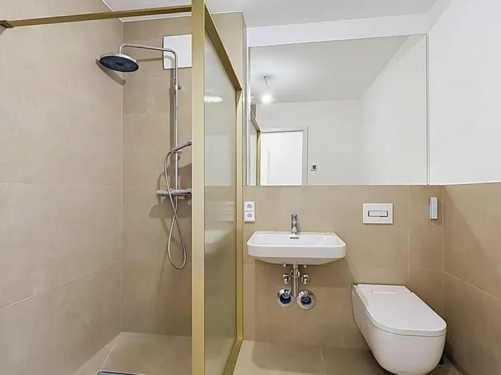 Erstbezug in bester Charlottenburger Lage | Ruhiges 2-Zimmer-Apartment im Innenhof