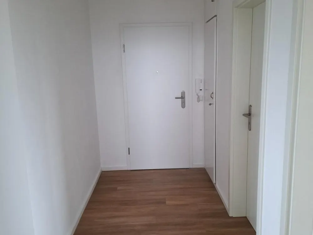 Ruhige 2-Zimmer-Wohnung mit Balkon im 4. OG in Köln
