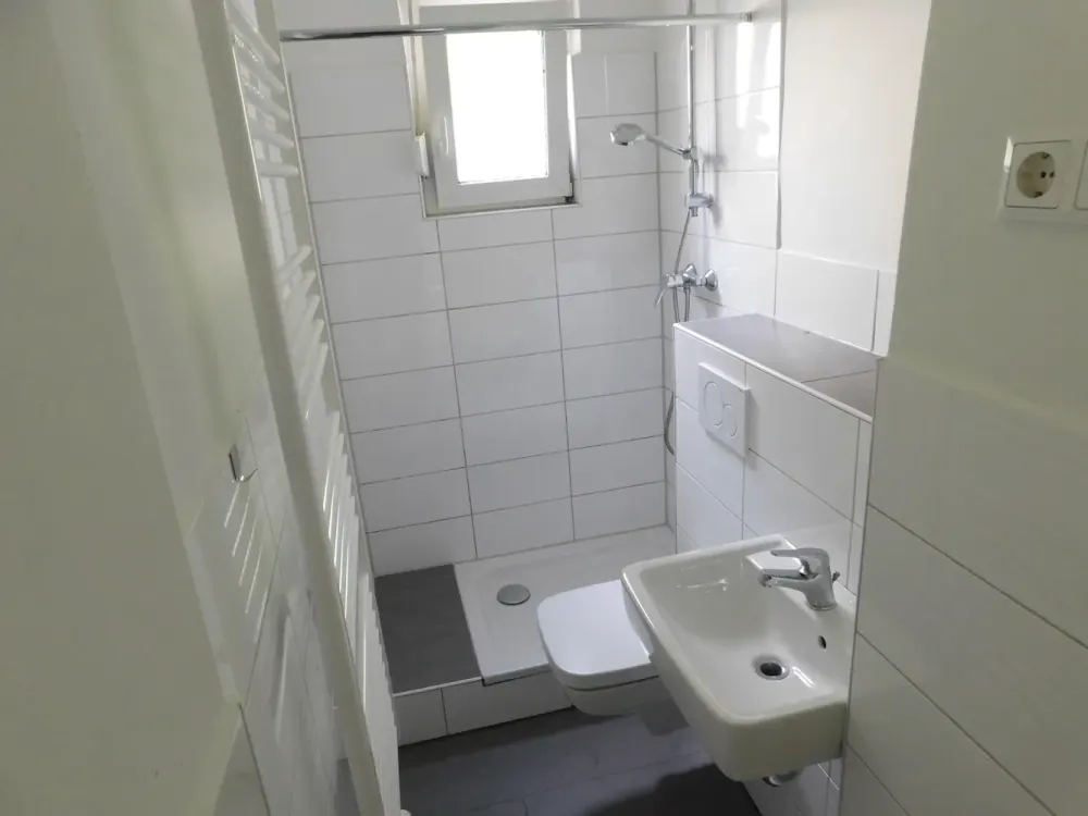 Ruhige Erdgeschosswohnung, ideal auch im Alter! Einzugsbereit!