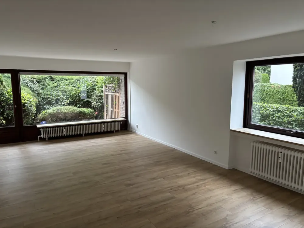 Frisch renovierte 2-Zimmer-Wohnung im wunderschönen Hamburg Sasel