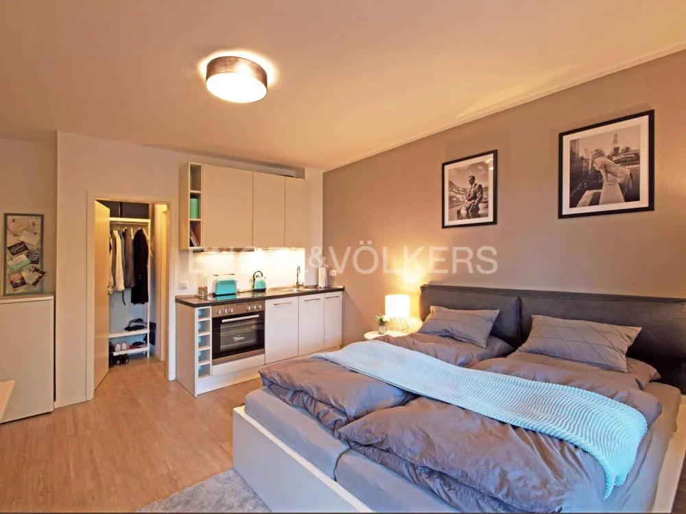 Möblierte 1-Zimmer-Wohnung mit Balkon