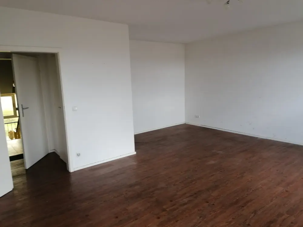 Zuhause mit 1 Zimmer in Köln-Merkenich